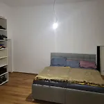 Schöne Sehr Zentral 94 QuadratmeterHoche Decke