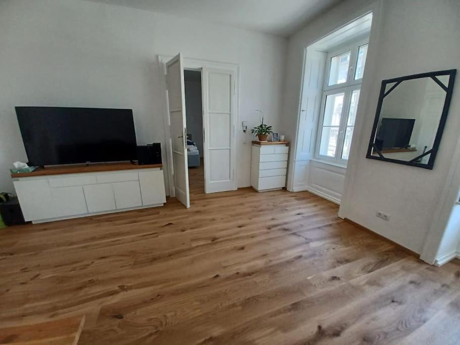 Apartment Schöne Sehr Zentral 94 Quadratmeterhoche Decke Wien